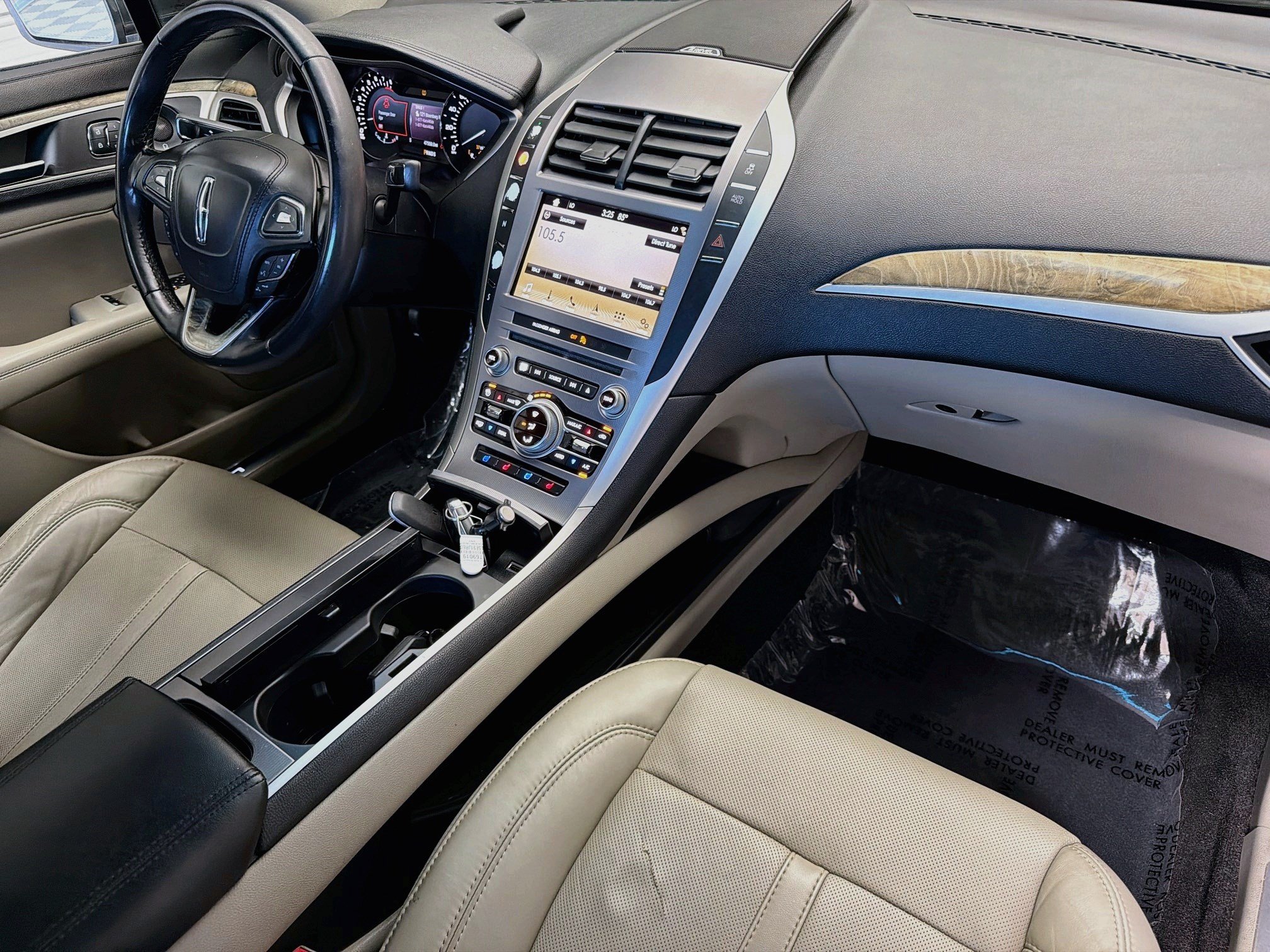 Used 2018 Lincoln MKZ Reserve FWD image 12
