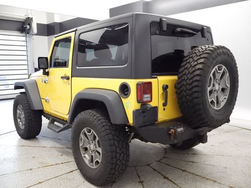 Used 2015 Jeep Wrangler Rubicon w/ Power Convenience Group AWD/4WD image 7