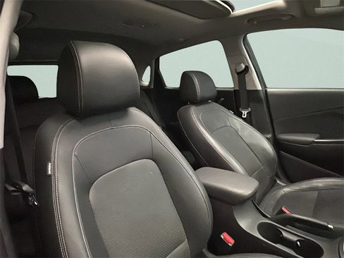 Used 2018 Hyundai Kona Limited image 16