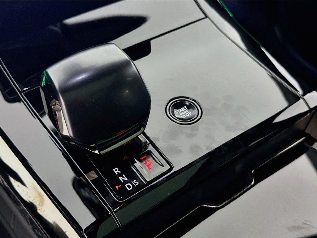 New 2027 Land Rover Range Rover Sport SV AWD/4WD image 17