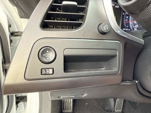 Used 2019 Chevrolet Corvette Stingray Coupe w/ Z51 1LT image 28