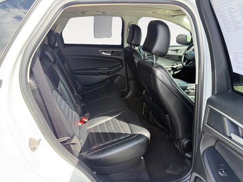 Certified 2024 Ford Edge SEL w/ Convenience Package AWD/4WD image 18