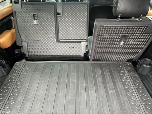 Used 2020 Land Rover Defender 110 X image 15