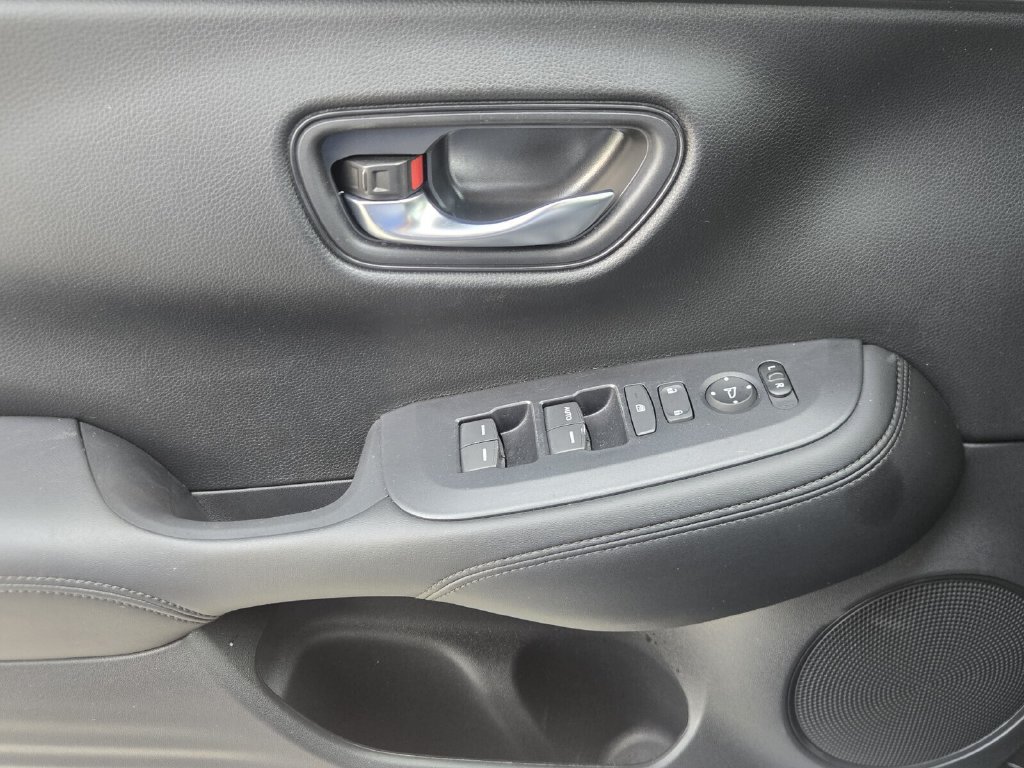 Used 2024 Honda HR-V LX image 26
