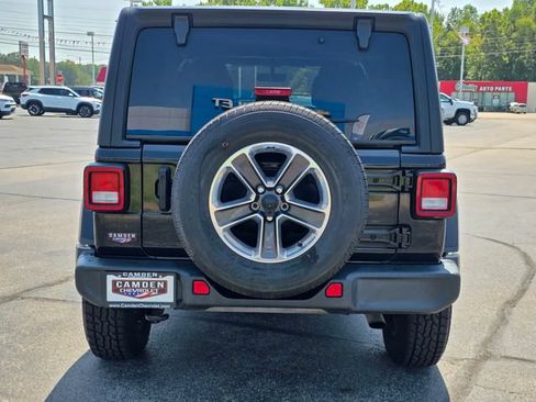 Used 2023 Jeep Wrangler Unlimited Sahara AWD/4WD image 11