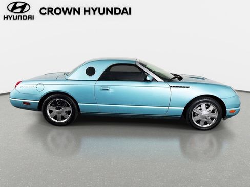 Used 2002 Ford Thunderbird RWD image 3