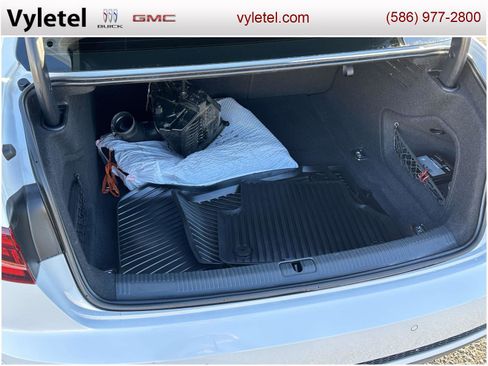 Used 2018 Audi A4 2.0T Premium Plus image 10