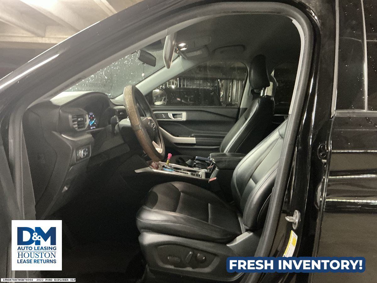 Used 2022 Ford Explorer XLT w/ Equipment Group 202A RWD image 7