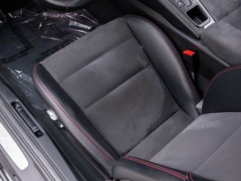Used 2014 Porsche 911 GT3 w/ Carbon Interior Package RWD image 15
