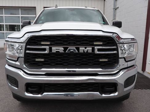 Used 2022 RAM 2500 Tradesman w/ Chrome Appearance Group AWD/4WD image 2