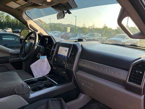 Used 2020 Ford F250 XLT w/ XLT Premium Package AWD/4WD image 11