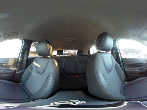 Used 2025 Buick Encore GX Preferred image 42