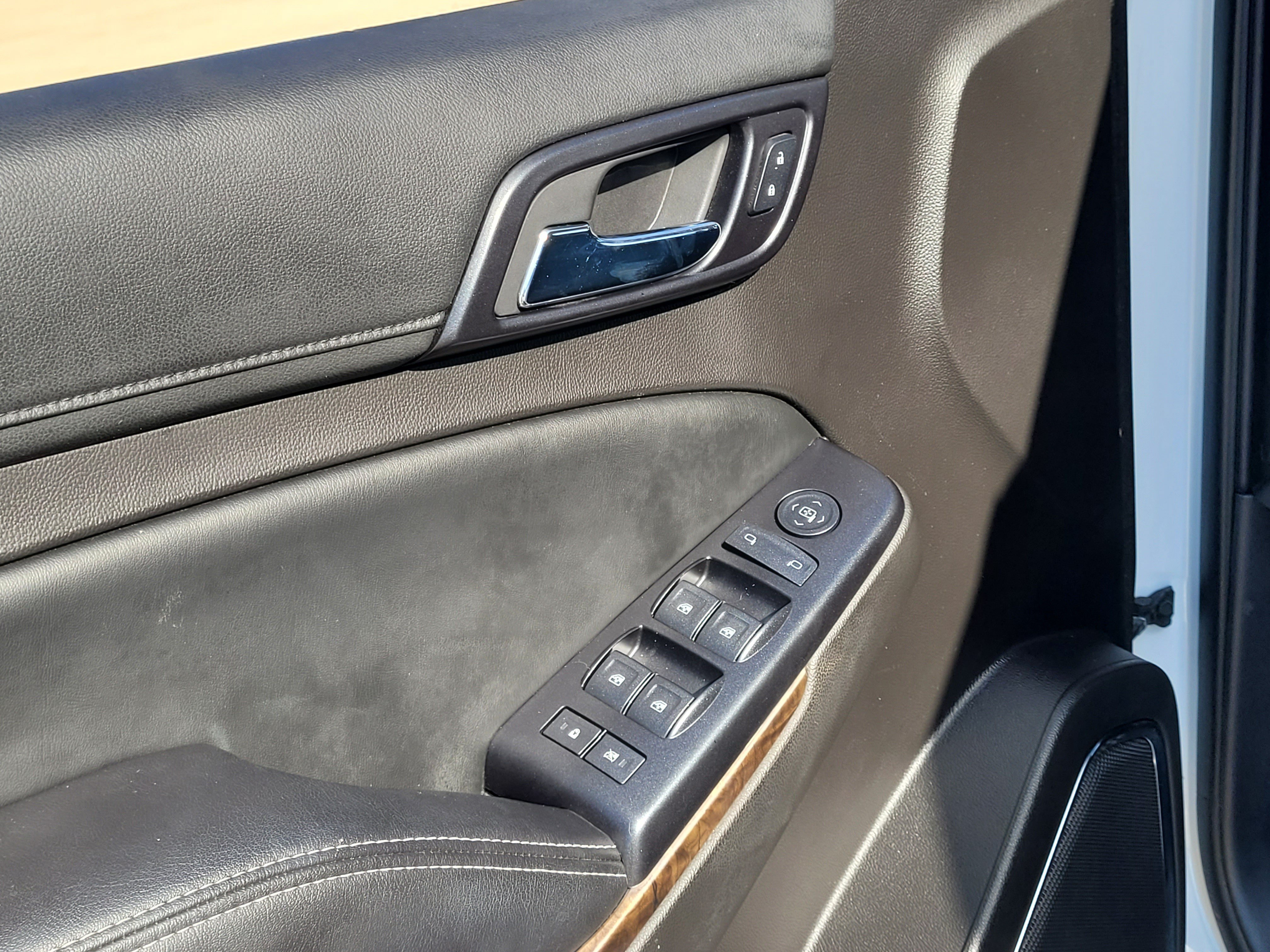 Used 2015 Chevrolet Tahoe 2WD image 24