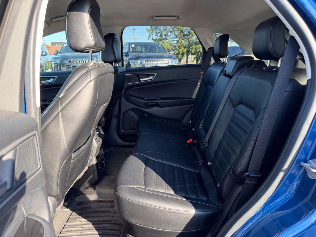 Used 2020 Ford Edge SEL w/ Convenience Package AWD/4WD image 12