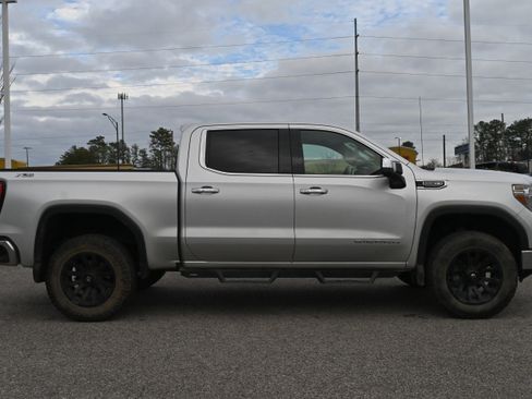 Used 2021 GMC Sierra 1500 SLT w/ SLT Premium Plus Package image 16