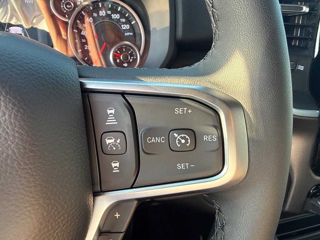 Used 2026 RAM 1500 Big Horn w/ Night Edition AWD/4WD image 18