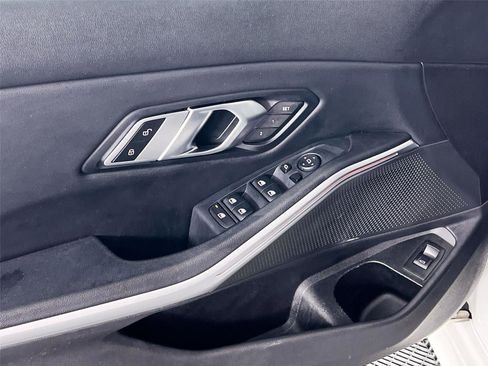 Certified 2022 BMW 330i xDrive 330i xDrive w/ Premium Package image 18