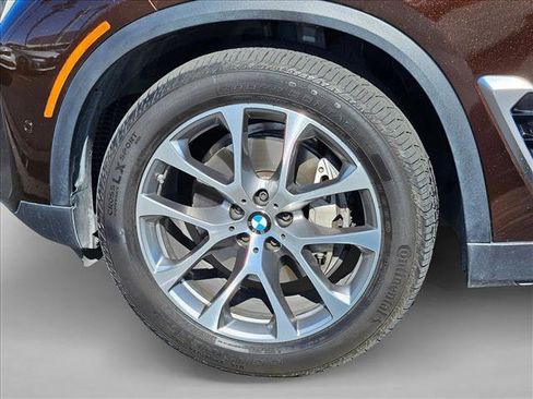 Used 2025 BMW X5 xDrive40i w/ Parking Assistance Package AWD/4WD image 23