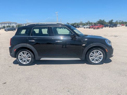 Used 2022 MINI Cooper Countryman FWD image 5