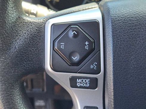 Used 2018 Toyota Tundra SR5 AWD/4WD image 26