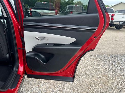 Used 2022 Hyundai Tucson SE FWD image 18