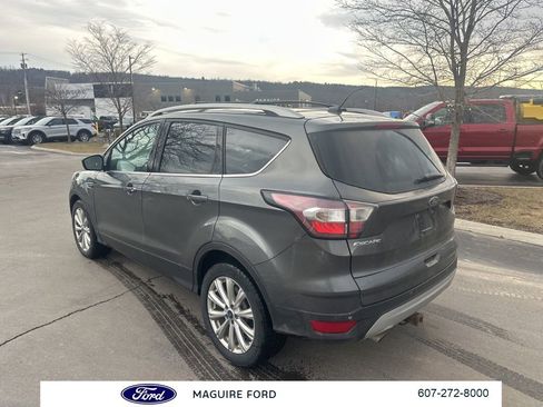 Used 2017 Ford Escape Titanium image 6