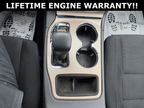 Used 2017 Jeep Grand Cherokee Laredo image 25