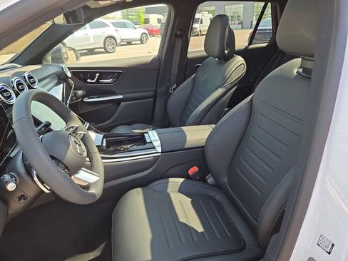 New 2026 Mercedes-Benz GLC 300 4MATIC image 24