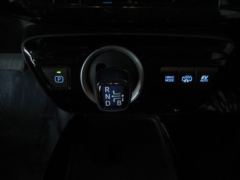 Certified 2022 Toyota Prius Prime LE image 14