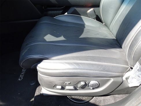 Used 2024 Genesis GV80 3.5T w/ Advanced Package image 10