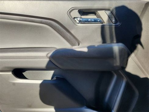 Used 2024 Chevrolet Colorado LT w/ LT Convenience Package image 22