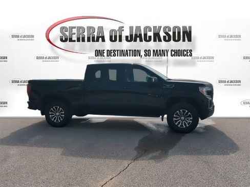 Used 2021 GMC Sierra 1500 AT4 w/ AT4 Premium Package image 9