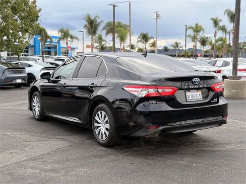 Used 2019 Toyota Camry LE w/ Fleet Convenience Package image 8