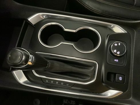 Used 2019 Chevrolet Traverse LT w/ LT Premium Package image 40