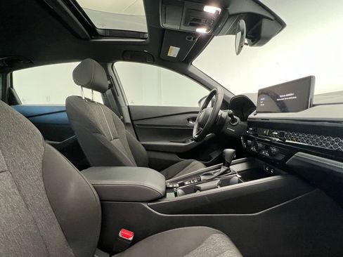 Used 2024 Honda Accord Sport image 6