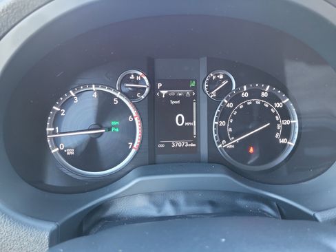 Used 2022 Lexus GX 460 Premium w/ Premium Plus Package image 9