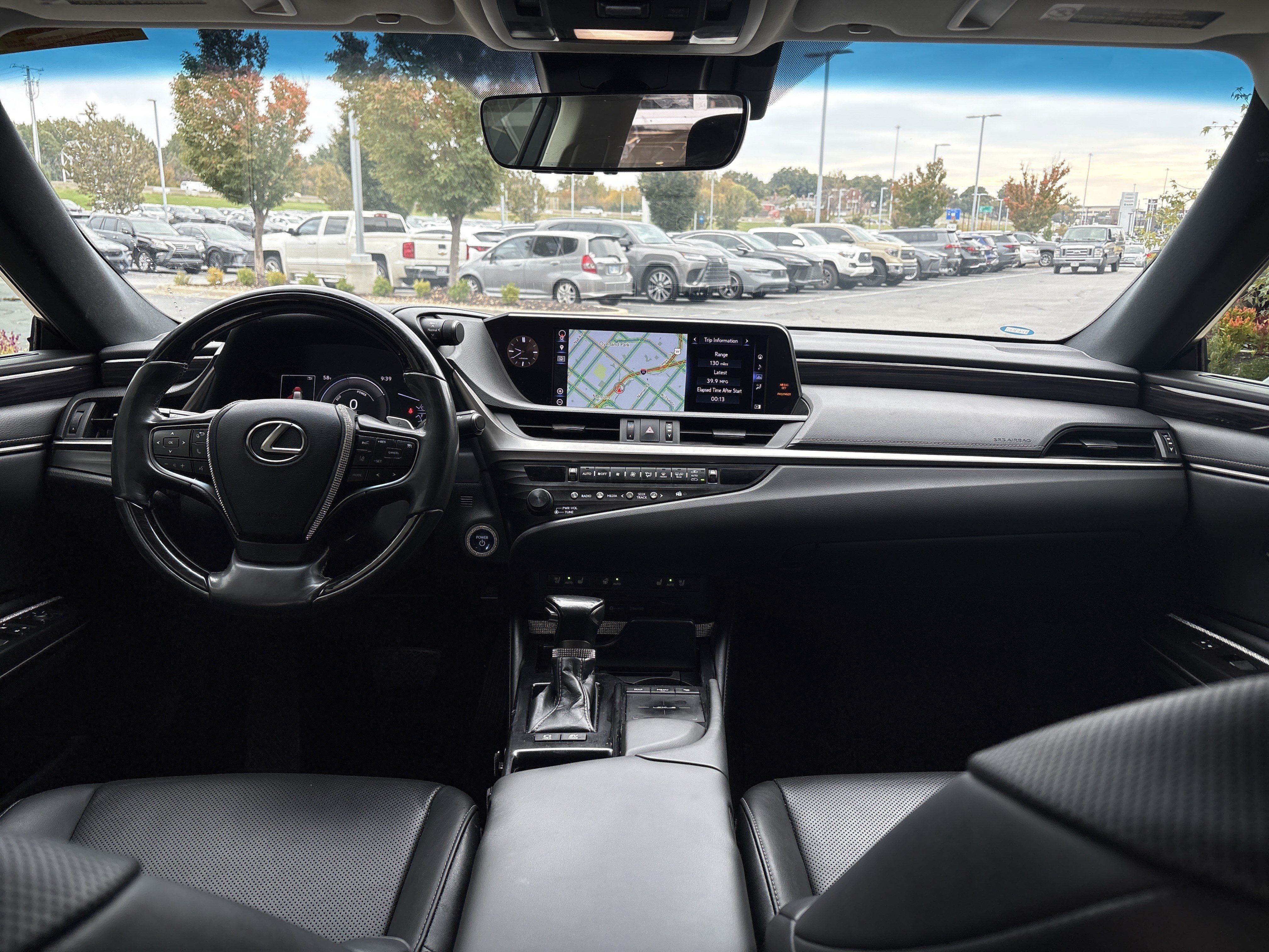Used 2019 Lexus ES 300h w/ Premium Package FWD image 29