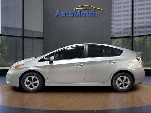 Used 2013 Toyota Prius Three FWD image 6