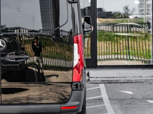 Used 2021 Mercedes-Benz Sprinter 3500 image 39