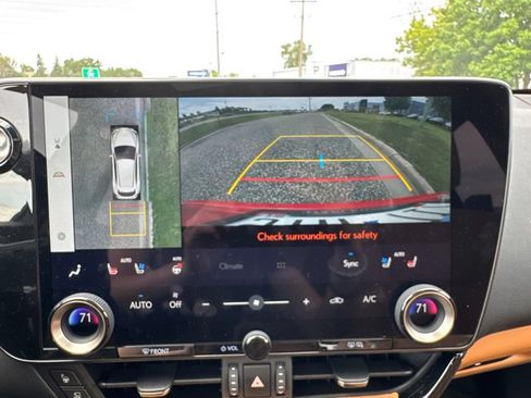 Used 2025 Lexus NX 350h AWD w/ Cold Area Package image 30