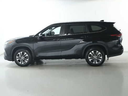 Used 2026 Toyota Highlander XLE AWD/4WD image 38