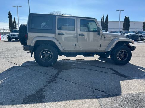Certified 2016 Jeep Wrangler Unlimited Sahara image 14