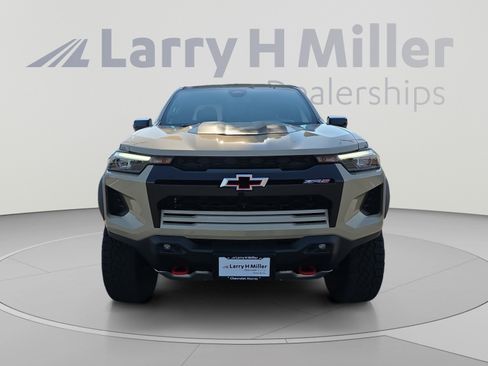 Certified 2024 Chevrolet Colorado ZR2 w/ Technology Package AWD/4WD image 8
