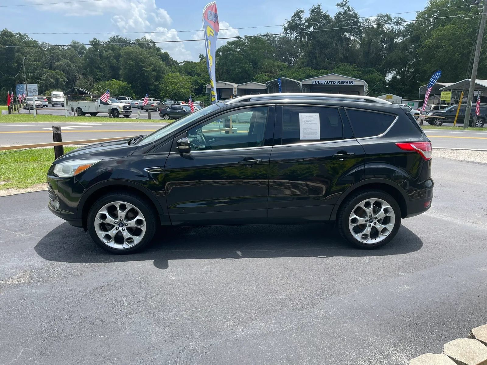 Used 2014 Ford Escape Titanium FWD image 4