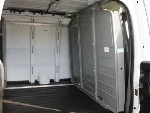 Used 2020 Chevrolet Express 2500 w/ Communications Package image 13