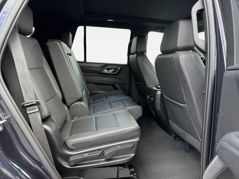 Used 2023 Chevrolet Tahoe Z71 w/ Luxury Package AWD/4WD image 18