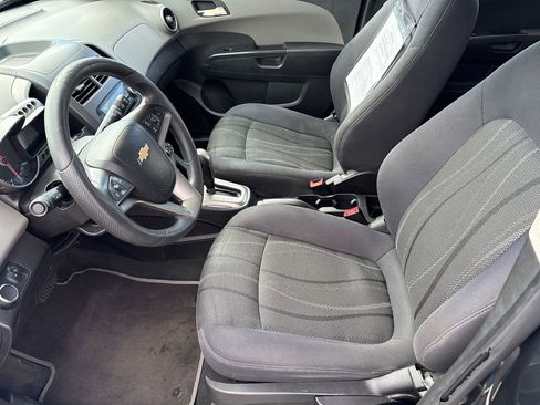 Used 2015 Chevrolet Sonic LT image 11