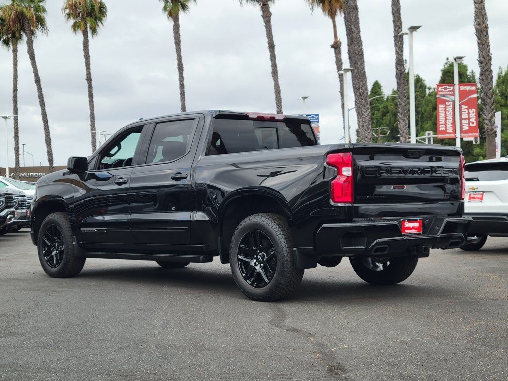 Used 2026 Chevrolet Silverado 1500 High Country w/ Midnight Edition AWD/4WD image 2
