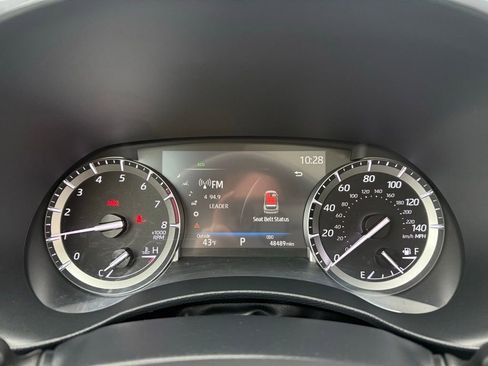 Used 2022 Toyota Highlander XLE image 25