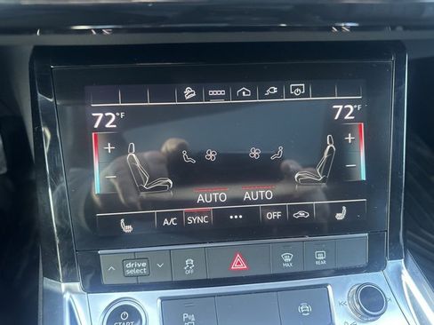 Used 2021 Audi e-tron Premium w/ Towing Package image 14